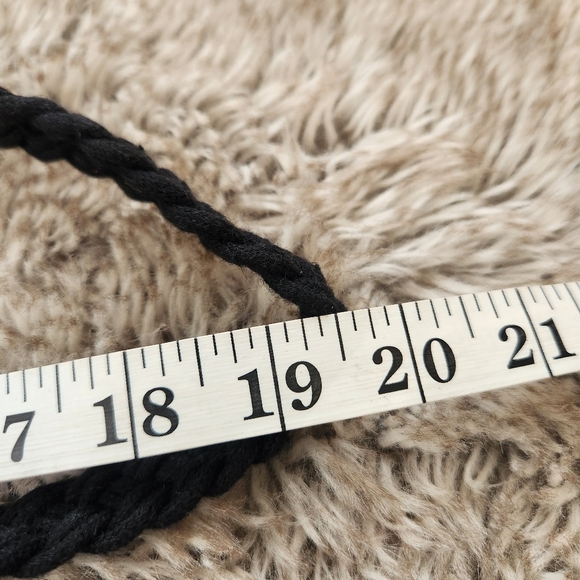 Danielle Nicole Macrame‎ Crochet Crossbody Bag Black With Wood Handles - Picture 9 of 9